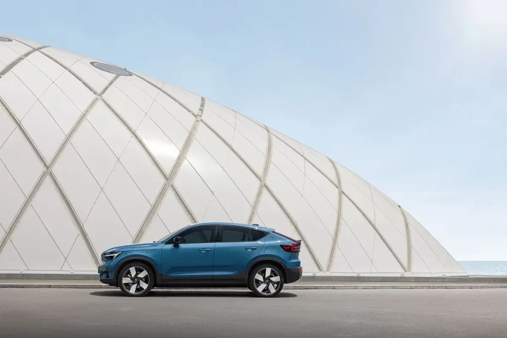 VOLVO C40