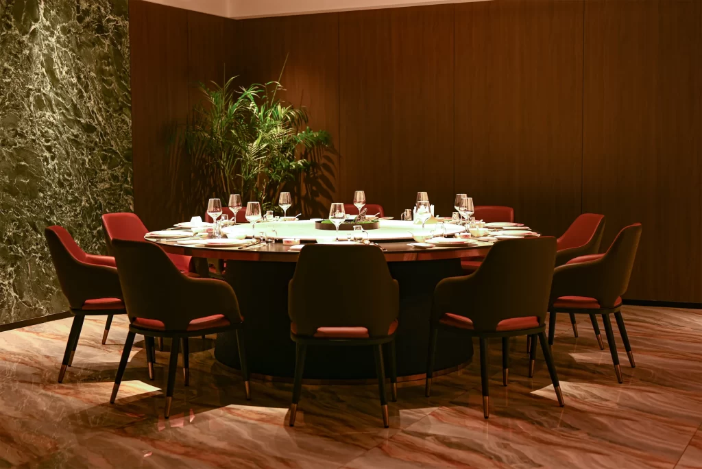 Banquet table restaurant