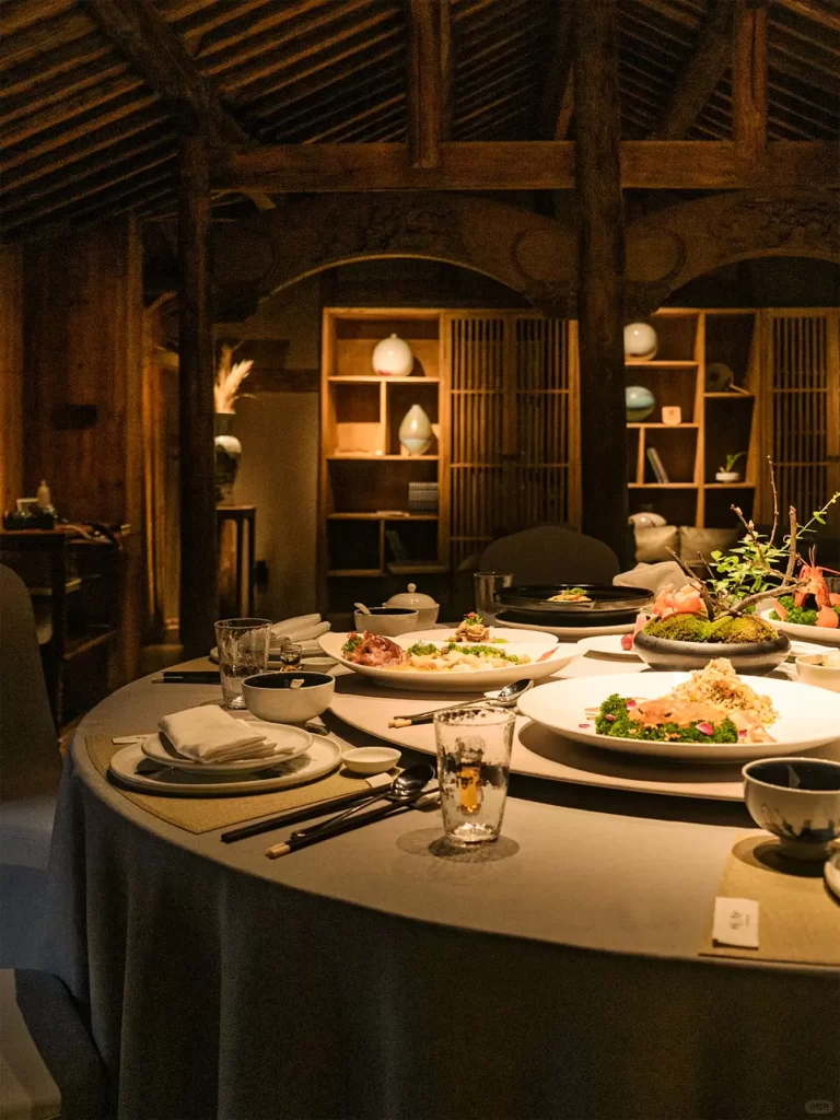 Banquet table restaurant
