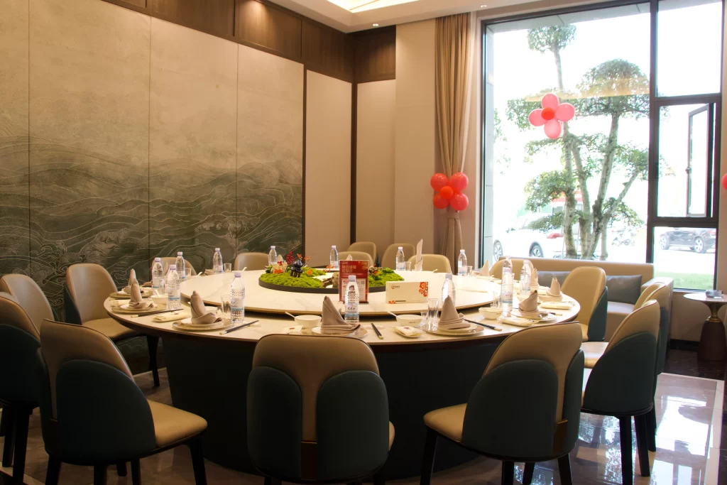 restaurant Banquet table