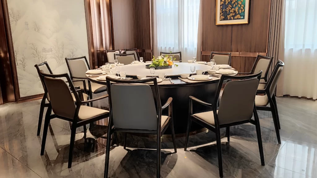 restaurant Banquet table