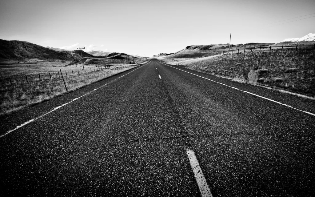 Desolate Highway Open Road Mountains Horizon Black and White