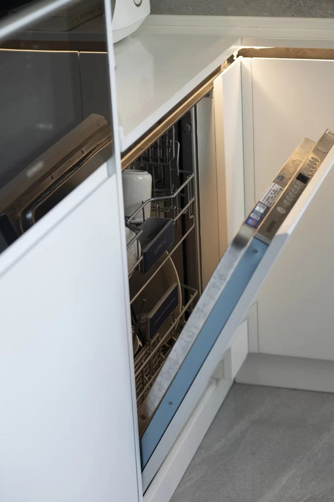 Kitchen white modern
