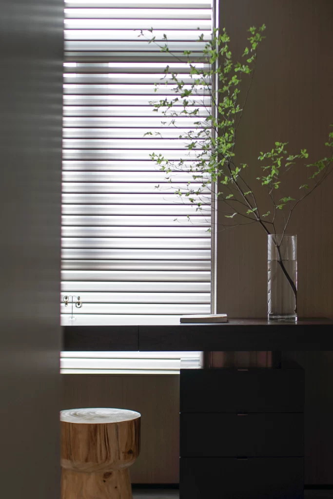 Minimalist Indoor Natural Light Vase Greenery Wooden Stool