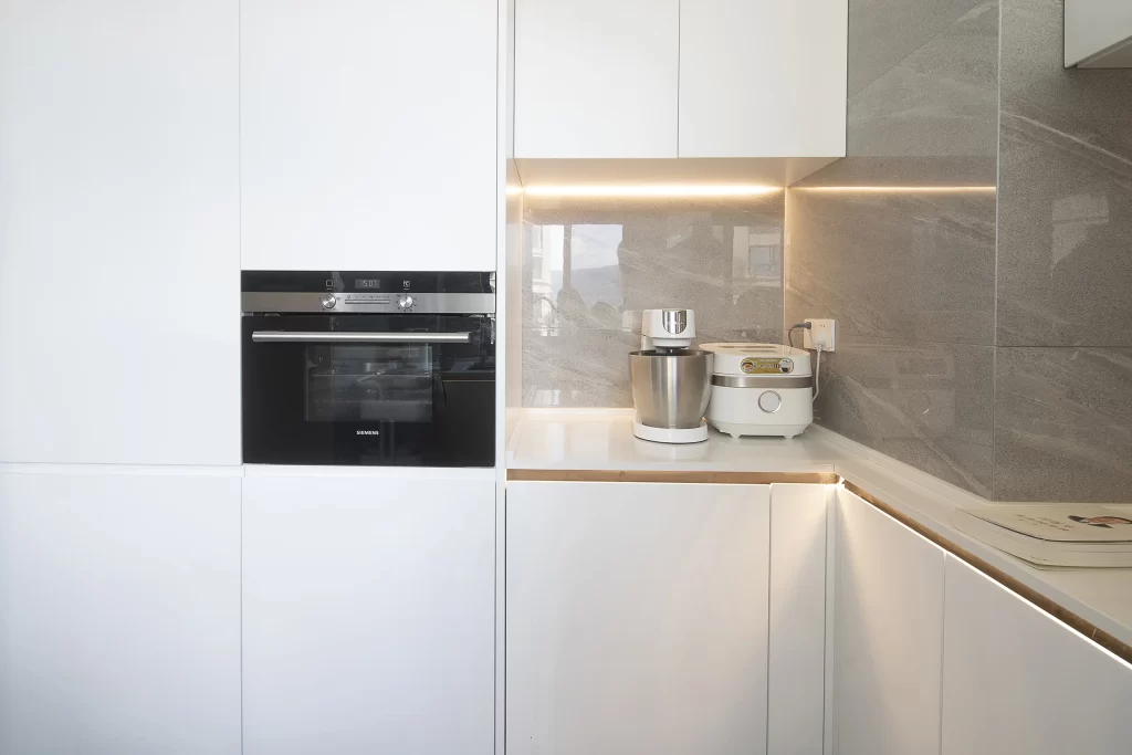 Modern Kitchen Appliances White Cabinetry