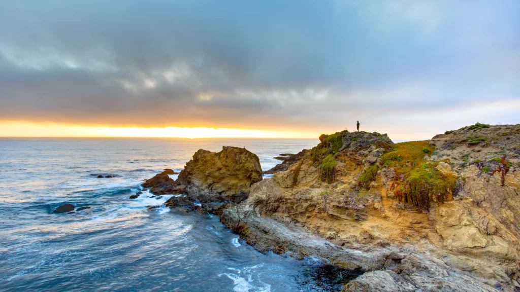 Sunset Ocean Rocky Shore Clouds Tranquil Natural Beauty