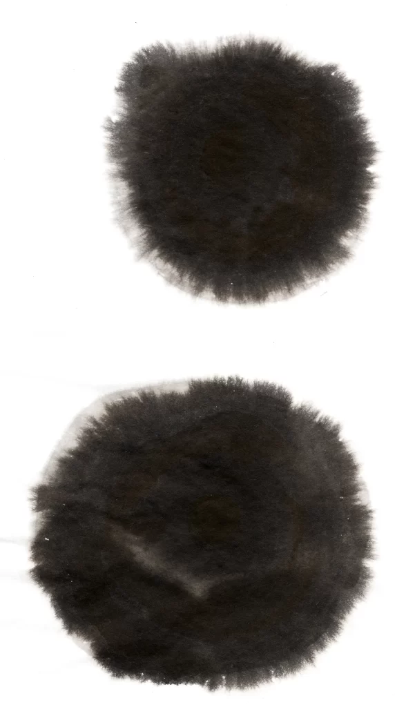 Dark Ink Wash Gradient Soft Blended