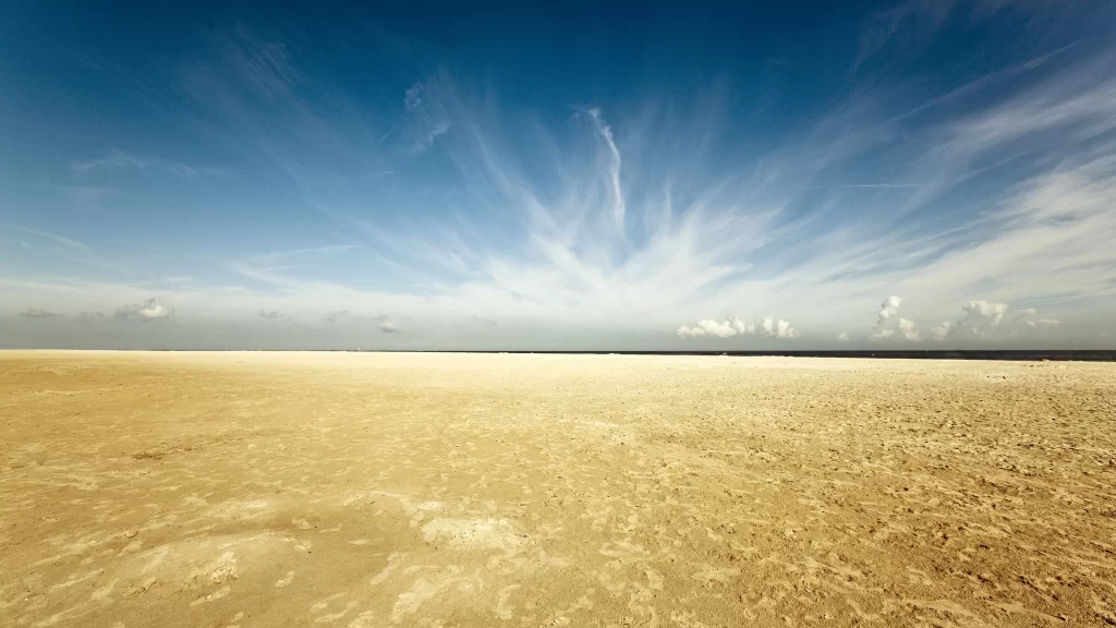 desert sky clouds horizon sunlight vast