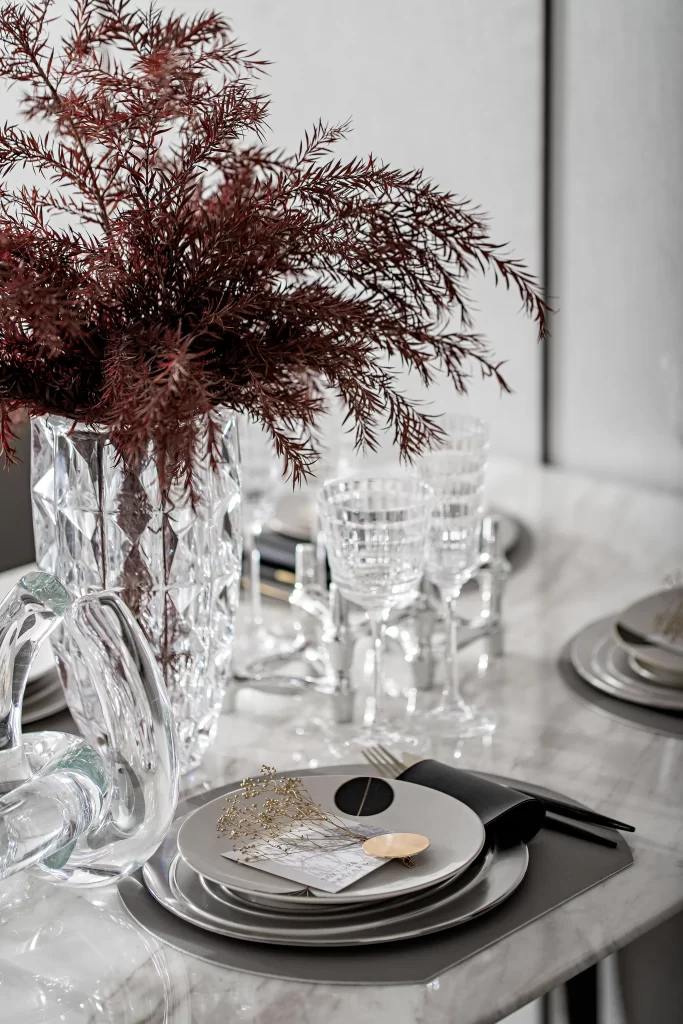 Elegant Table Setting Crystal Vase Red Foliage Glassware Black Napkin