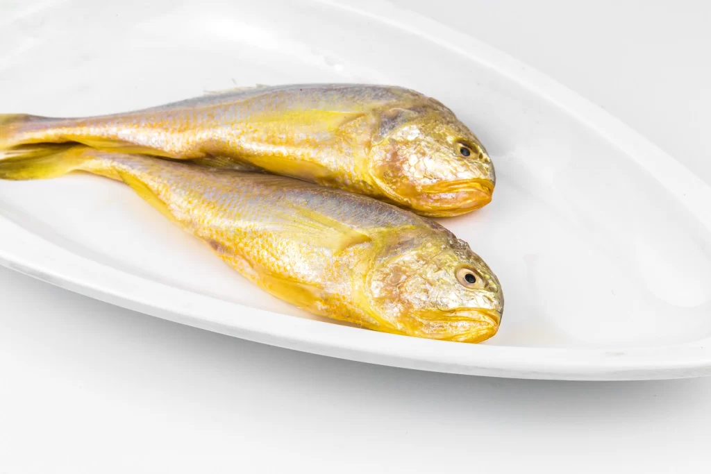 Golden Fish Whole Yellow Skin White Plate