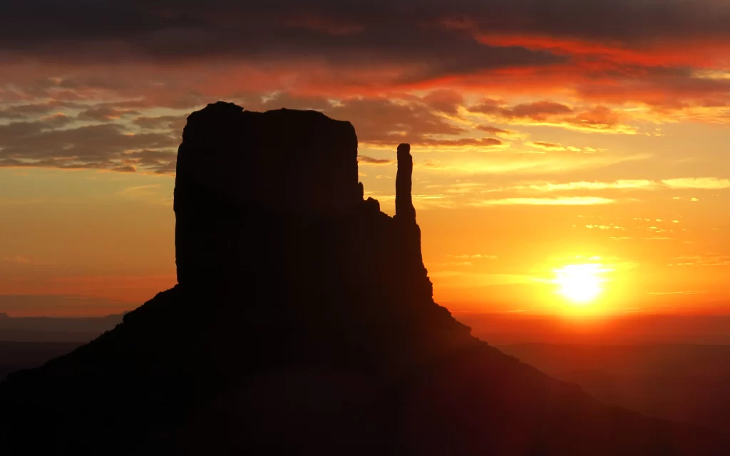 Sunset Silhouette Rock Formation Desert Sky