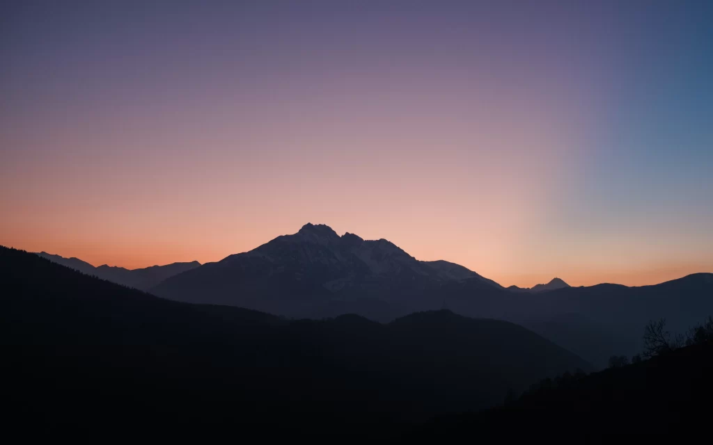 mountain sunset twilight sky gradient serene
