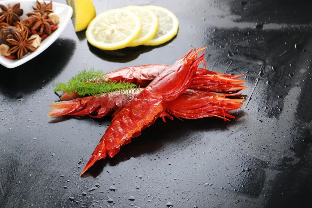 Red Shrimp Fresh Lemon Garnish