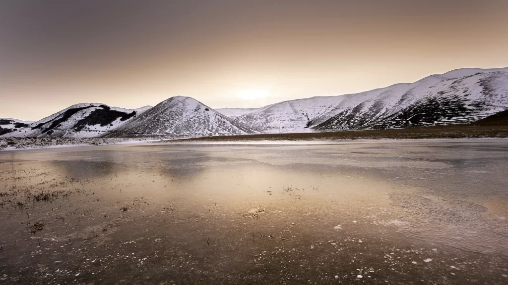 snow mountain lake reflection sunrise winter