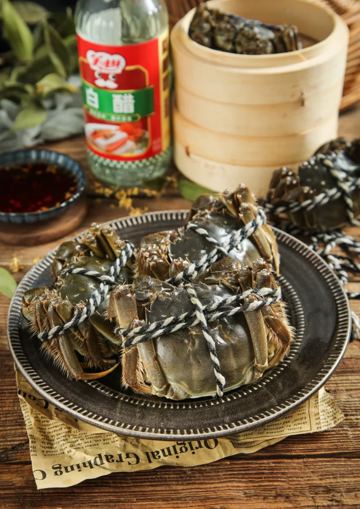 Steamed Crabs Brown Shell Wooden Tray