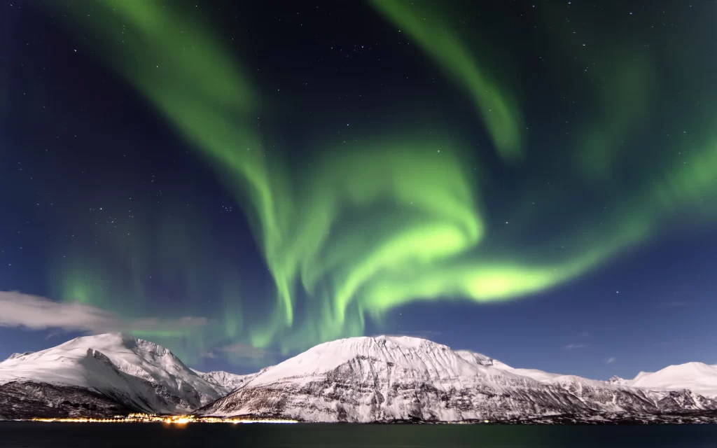 Northern Lights Snowy Mountains Starry Sky