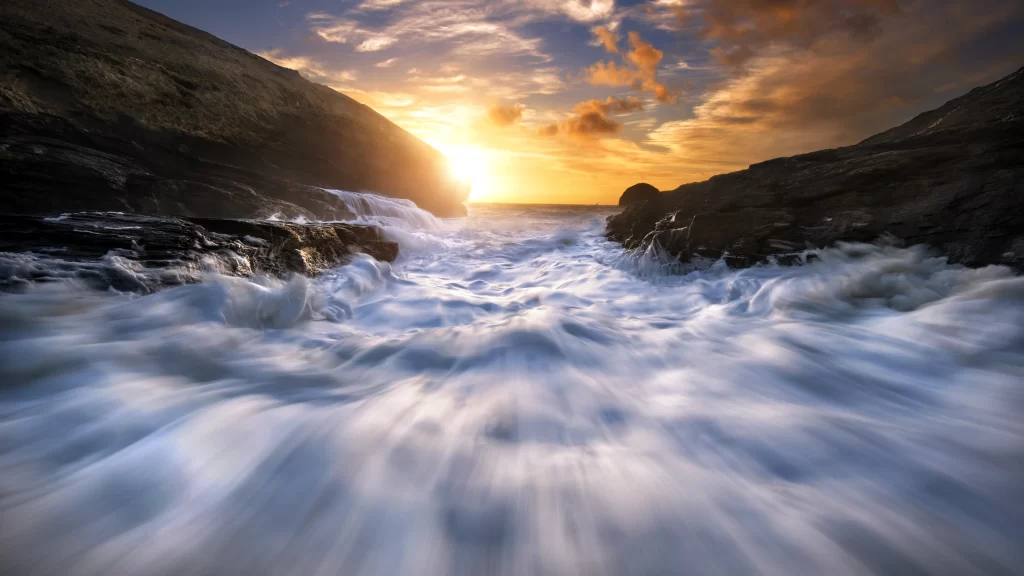 Sunset Ocean Waves Rocks Dramatic Sky