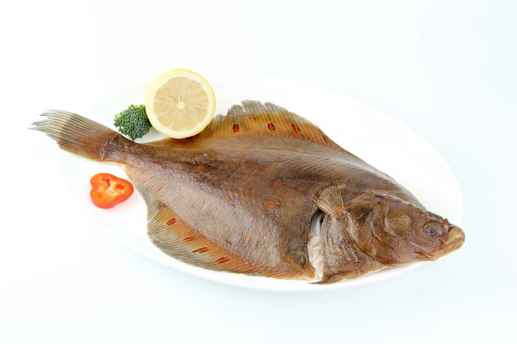 Whole Fish Brown Color Lemon Garnish