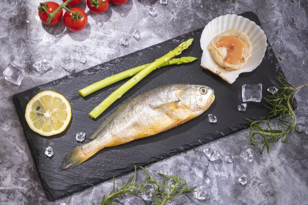 Whole Fish Scallop Asparagus Lemon Cherry Tomatoes Ice