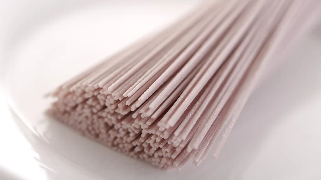 Uncooked Noodles Bundle White Plate