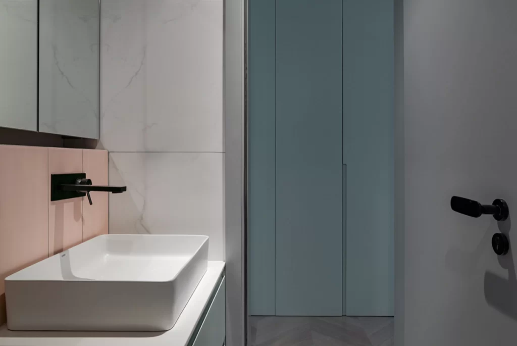 Bathroom Modern Minimalist White Soft Pink Neutral