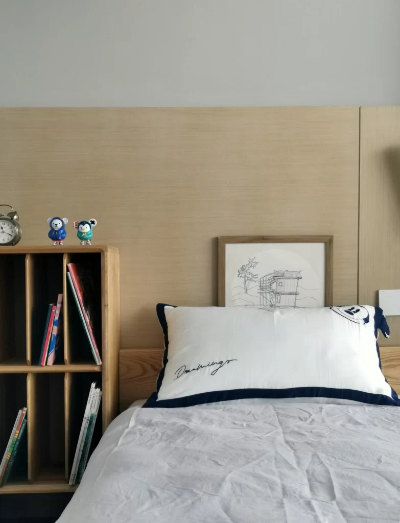 Bedroom Simple Natural Wood White Neutral