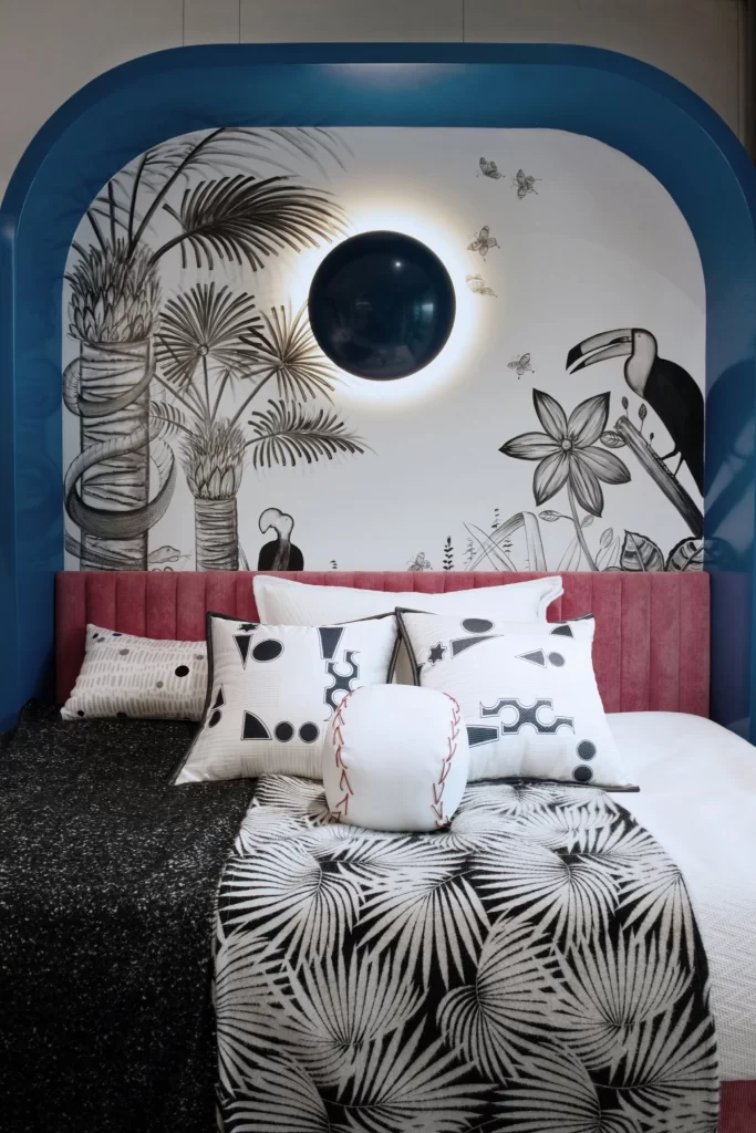 Bedroom Tropical Black White Blue Patterned