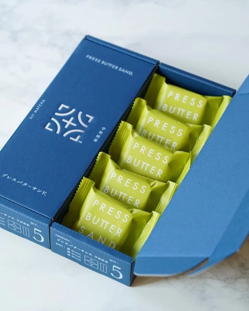 Chocolate Bar Blue Green Minimalist Packaging Design