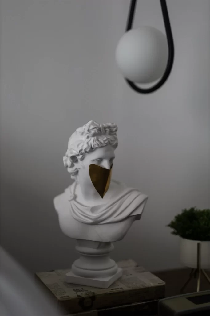 Classical Sculpture Neutral Color Scheme Simple Elegance