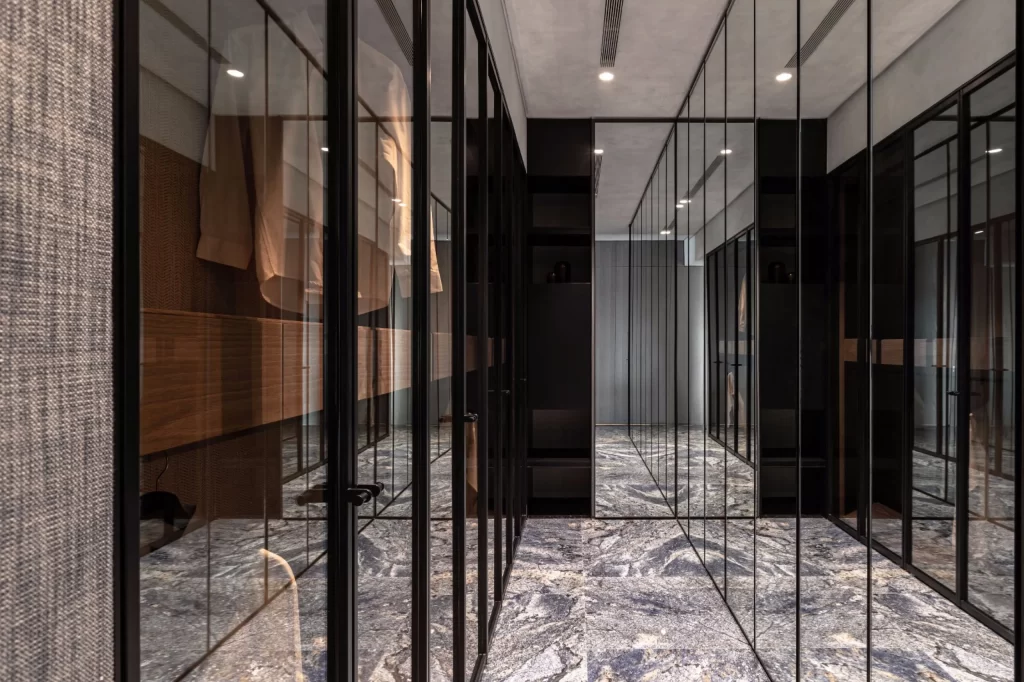 Closet Contemporary Black Glass Reflective Neutral Marble