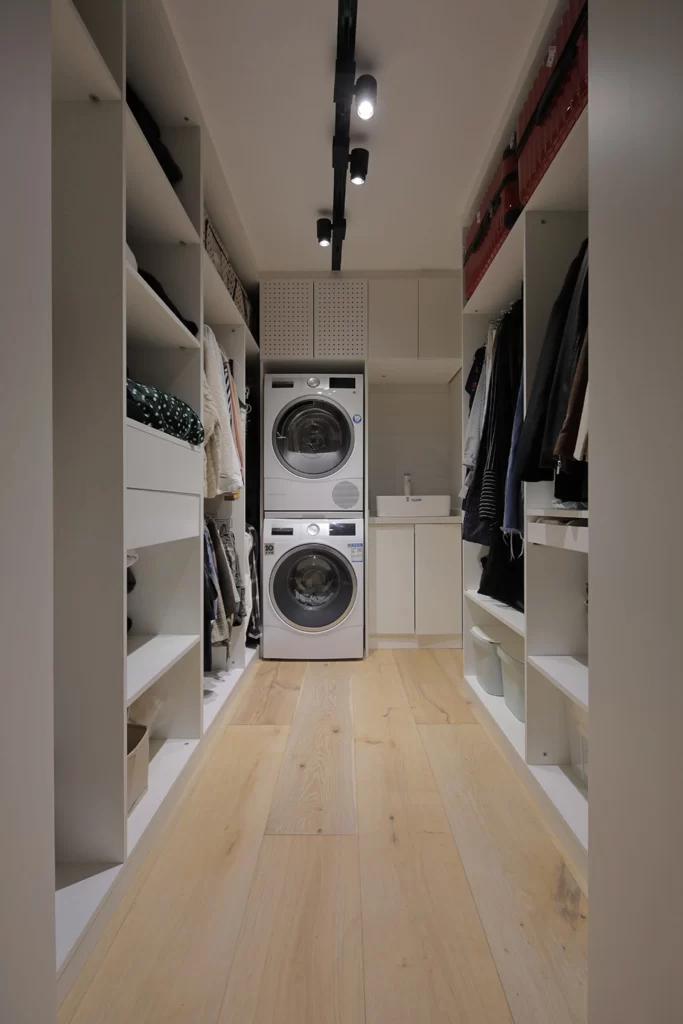 Closet Storage White Neutral Light Wood Appliances