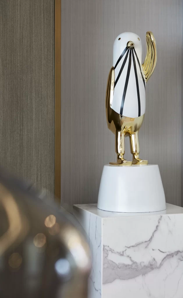 Contemporary Chic Sculpture Gold White Marble