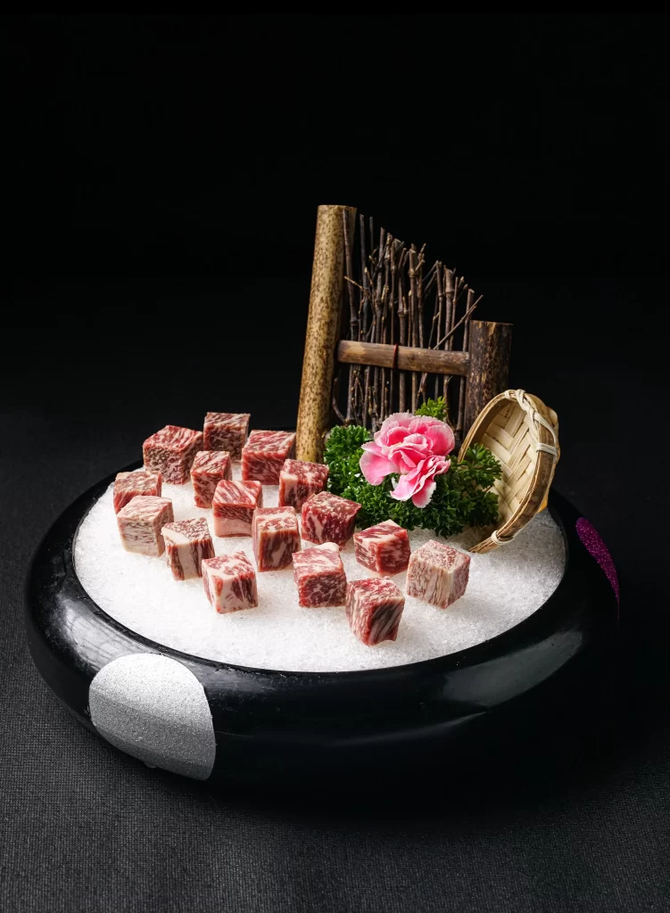 Cube Beef Marbling Sizzle Juices
