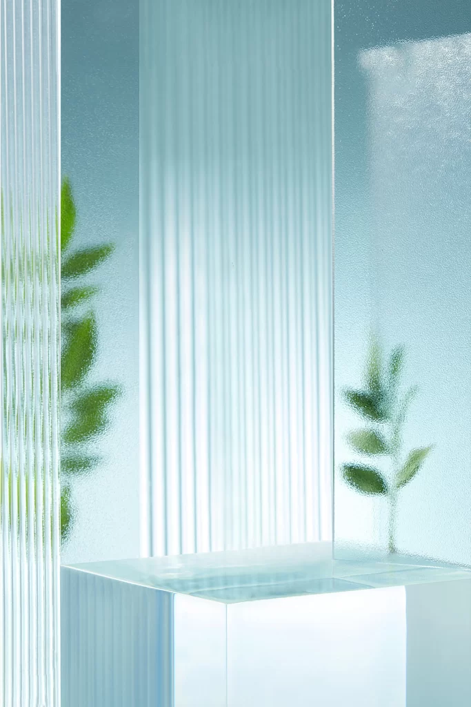 Glass Structure Water Reflections