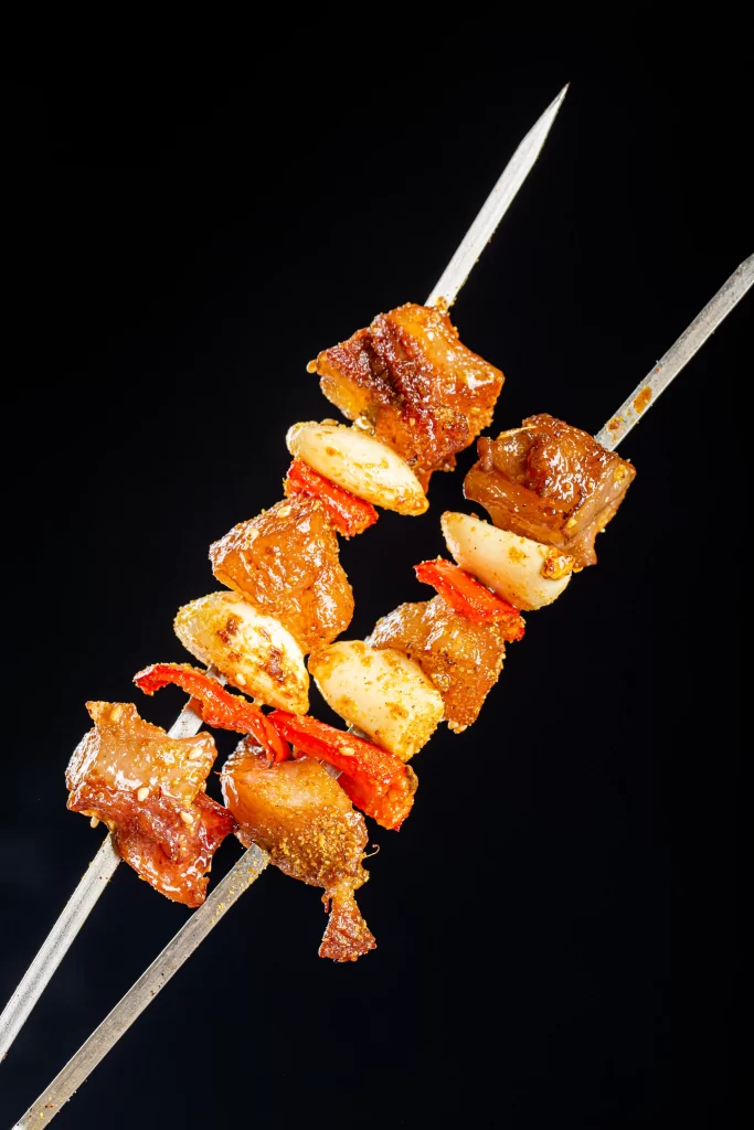 Grilled Pork Skewers with Garlic and Red Pepper