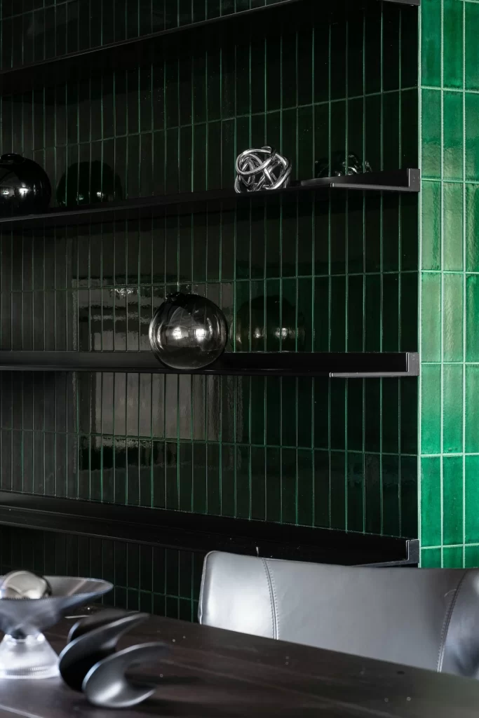Industrial Chic Dining Space Dark Green Black Metal