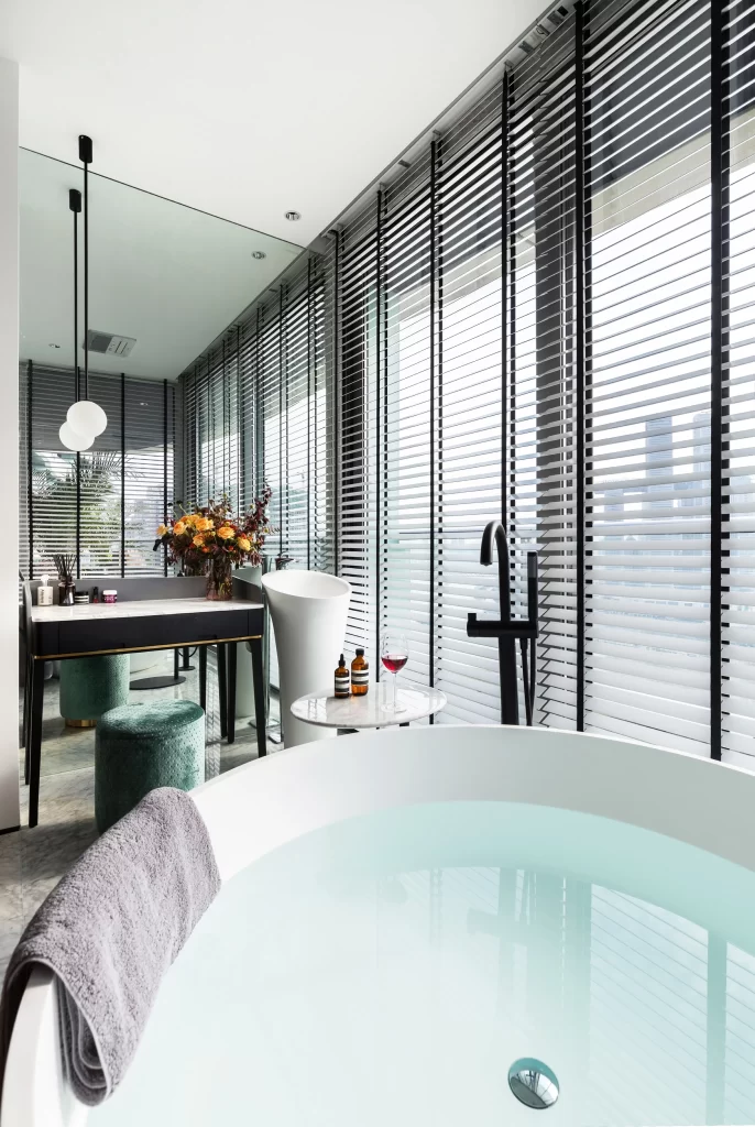 Luxury Bathroom Modern White Black Minimalist