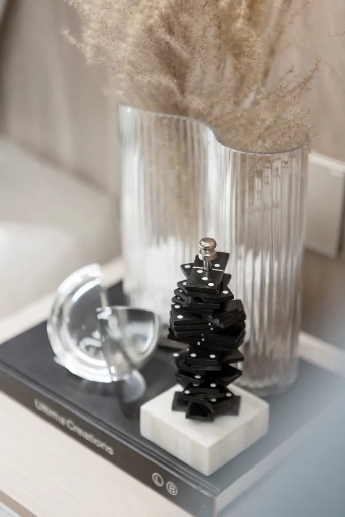 Modern Elegant Decorative Black White Neutral