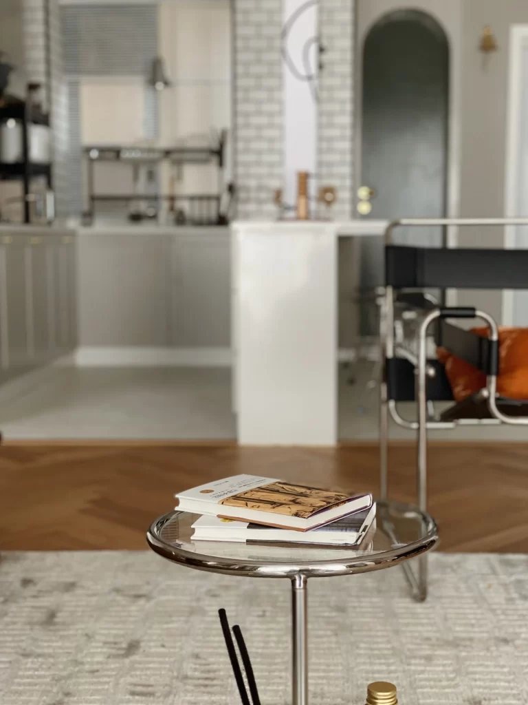 Modern Industrial Kitchen White Gray Black Metal