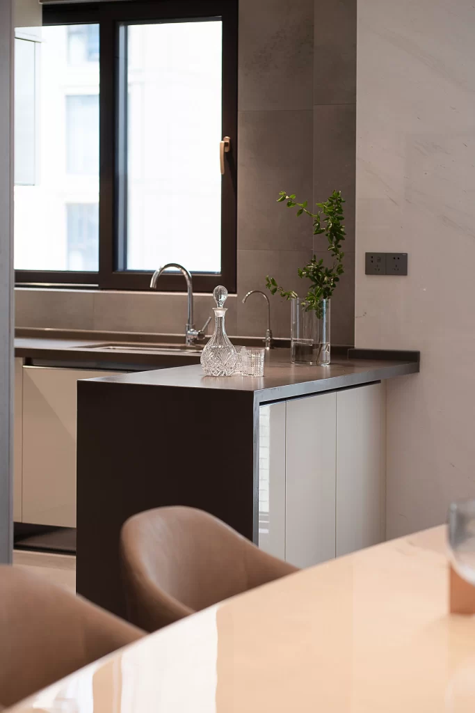 Modern Kitchen Neutral Tones Glassware Minimalist