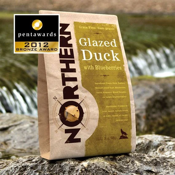 Northern Dog Food Duck Blueberries Natural Brown Illustration
