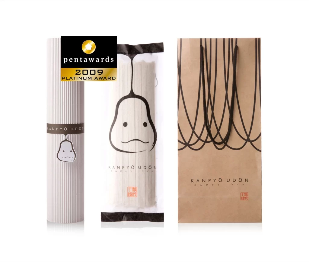 Pasta Udon Kanpyo Udon White Black Minimalist