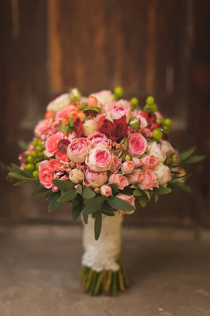 Pink Red Green Bouquet Petals Leaves