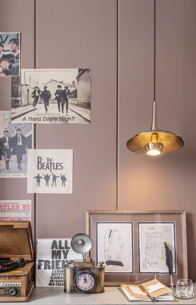 Retro Vintage Office Beige Brown Gold Beatles
