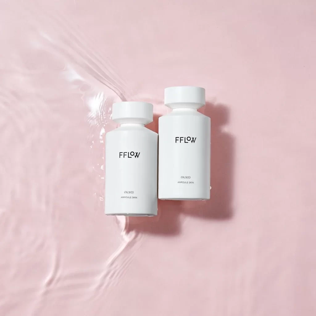 Skincare Bottle White Minimalist Clean Design