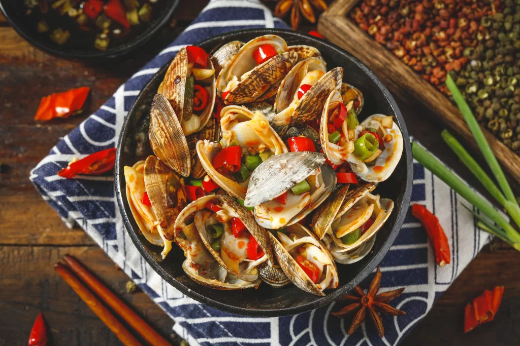 Spicy Grilled Clams with Red and Green Peppers