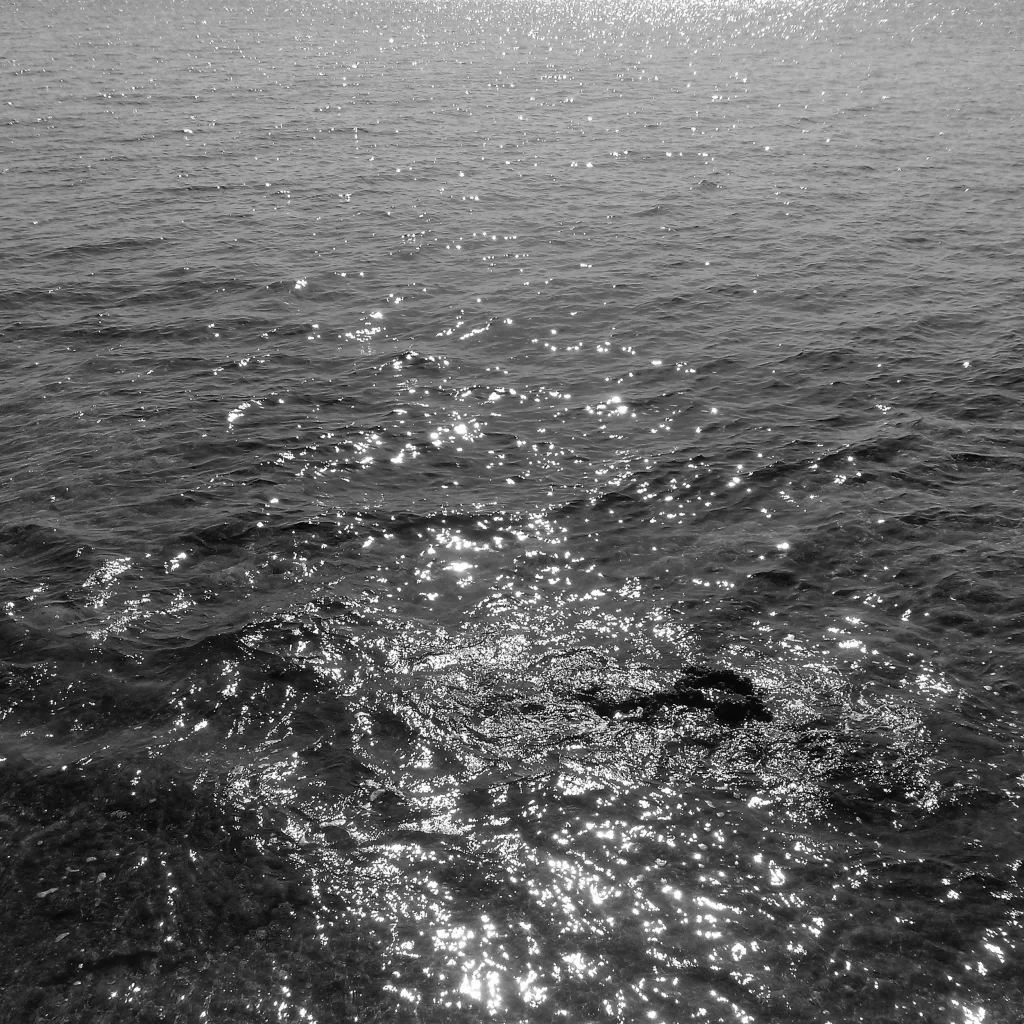 Sunlight Reflections Ocean Waves Sparkling Water