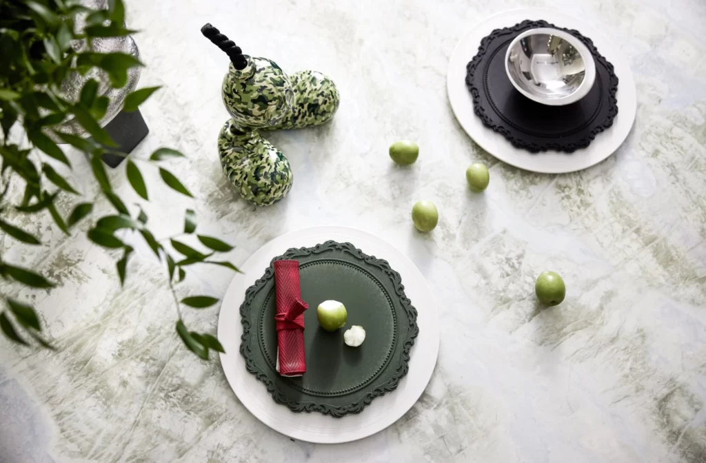 Table Setting Elegant Green White Decorative Placemats