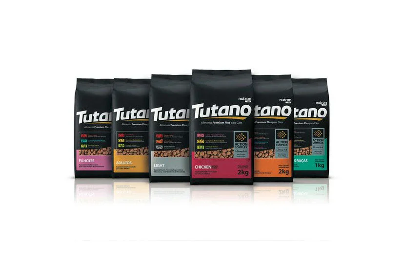 Tutano Dog Food Chicken Red Bag Illustration