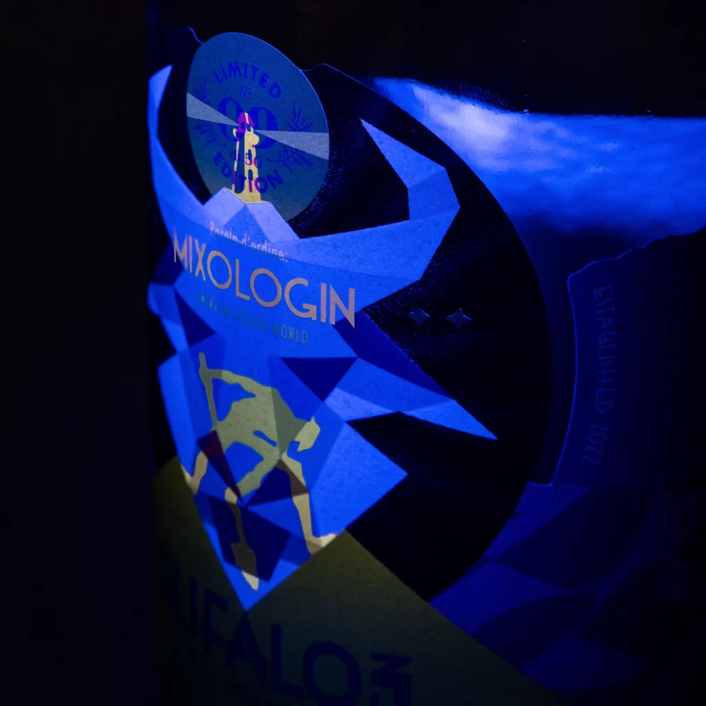 Bufalo Gin Packaging Geometric